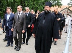 Knez sahrana 3